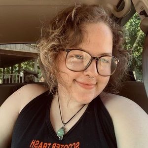 Meet your Posher, Avery